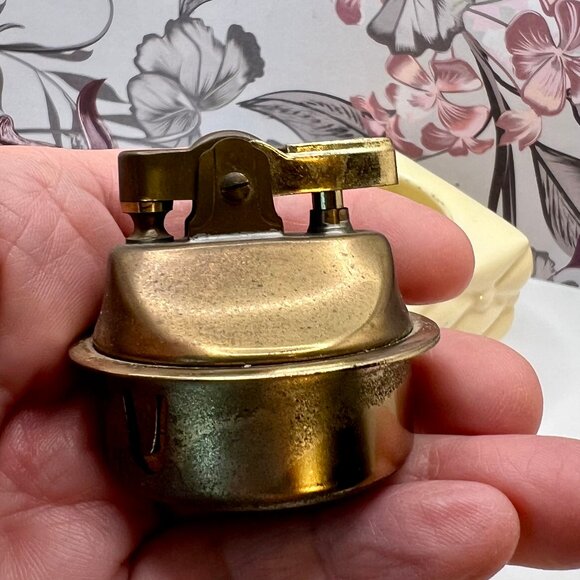 Table Lighter Ceramic Base - Picture 2 of 3